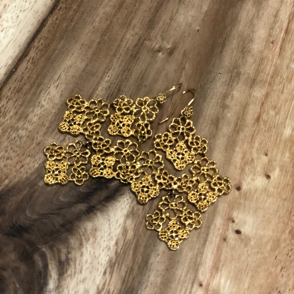 Gold Stella and Dot earrings